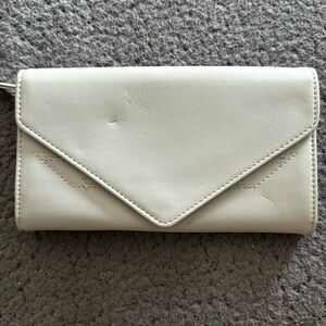 Small clutch